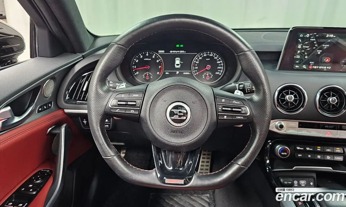 Kia Stinger 2018 3.3 автомат (гидро), фото 18