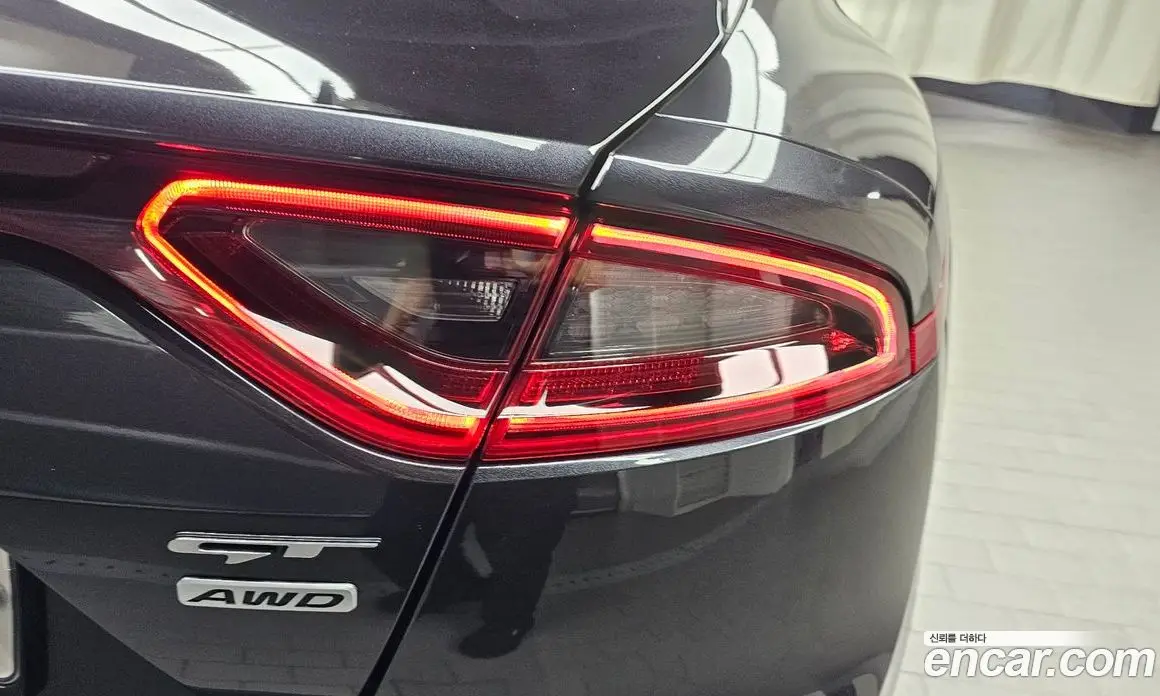Kia Stinger 2018 3.3 автомат (гидро), фото 9
