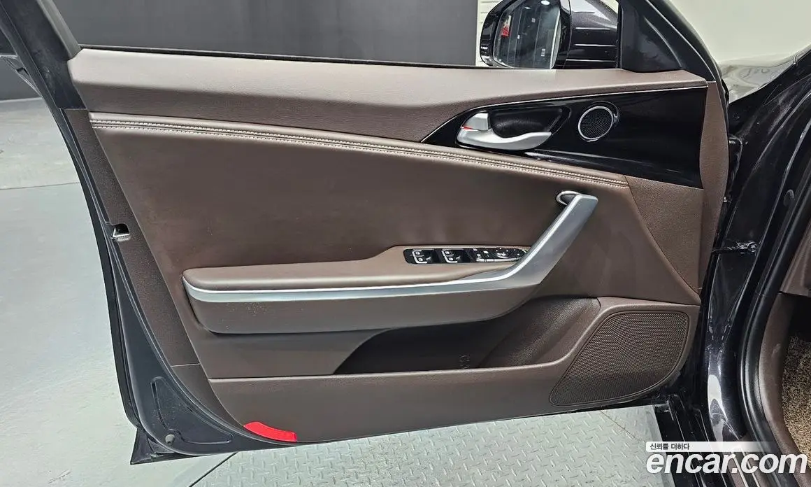 Kia Stinger 2018 2.0 автомат (гидро), фото 14 Kia Stinger 2018 2.0 автомат (гидро), фото 14