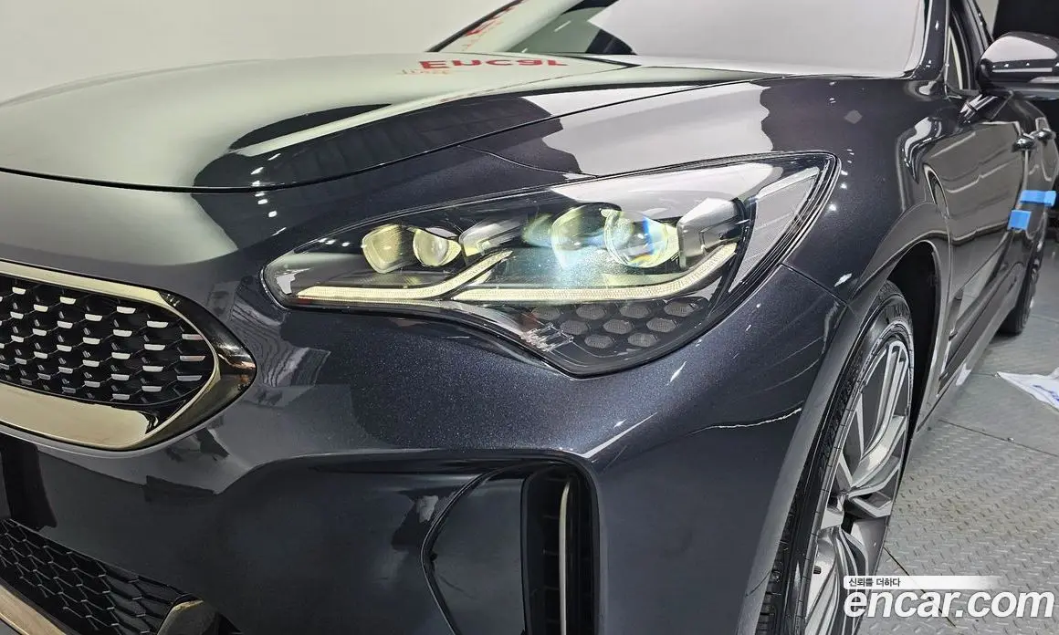 Kia Stinger 2018 2.0 автомат (гидро), фото 8 Kia Stinger 2018 2.0 автомат (гидро), фото 8