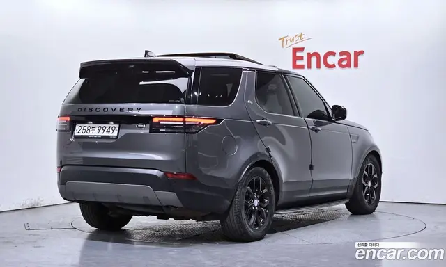 Land Rover Discovery 2019 2.0 автомат (гидро), миниатюра 2