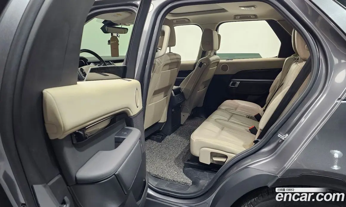 Land Rover Discovery 2019 2.0 автомат (гидро), фото 16