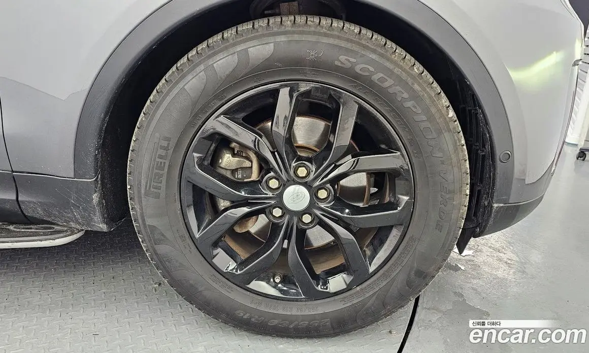Land Rover Discovery 2019 2.0 автомат (гидро), фото 7