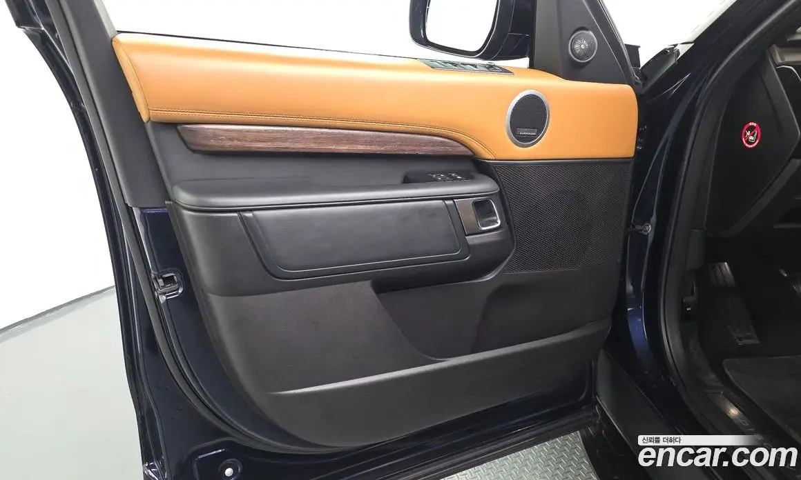 Land Rover Discovery 2019 3.0 автомат (гидро), фото 13 Land Rover Discovery 2019 3.0 автомат (гидро), фото 13