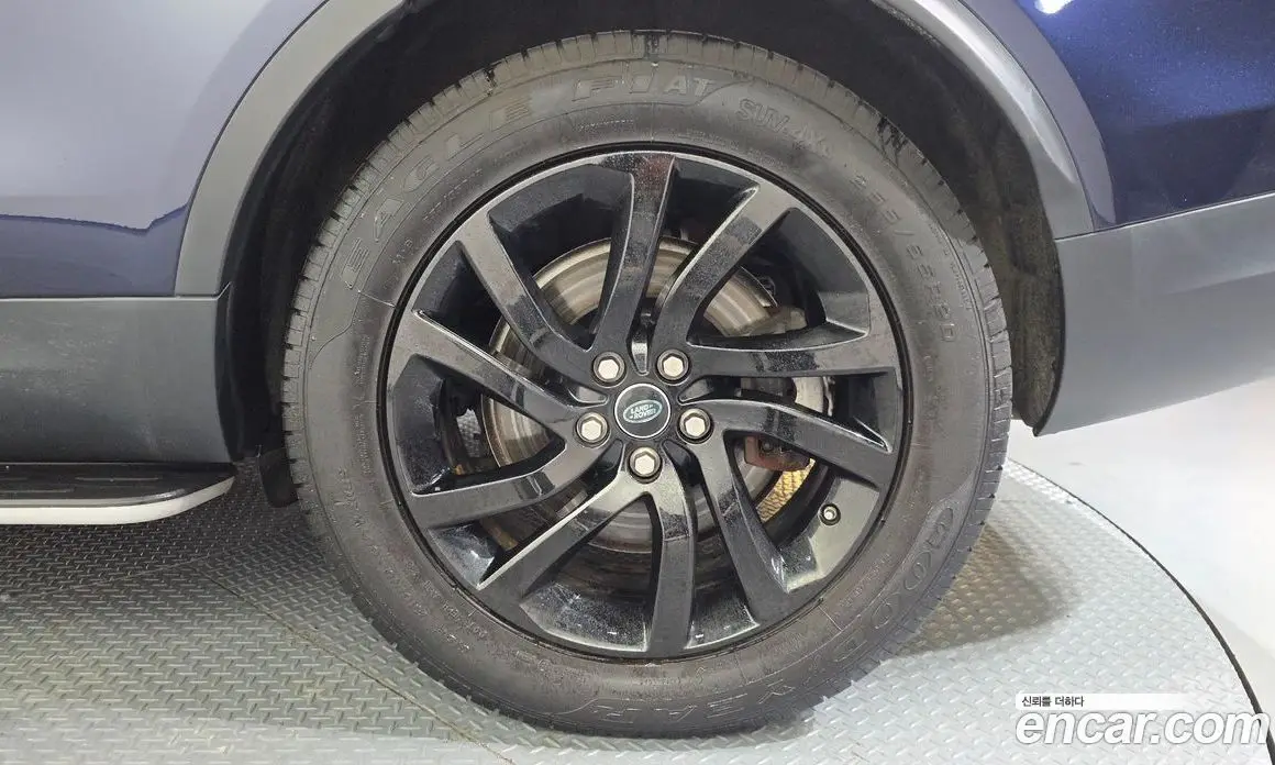 Land Rover Discovery 2019 3.0 автомат (гидро), фото 6 Land Rover Discovery 2019 3.0 автомат (гидро), фото 6