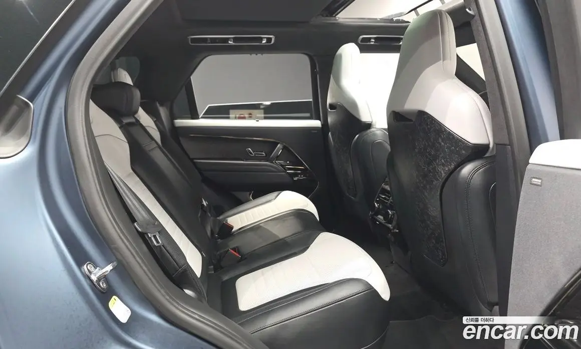 Land Rover Range Rover Sport 2025 4.4 автомат (гидро), фото 12
