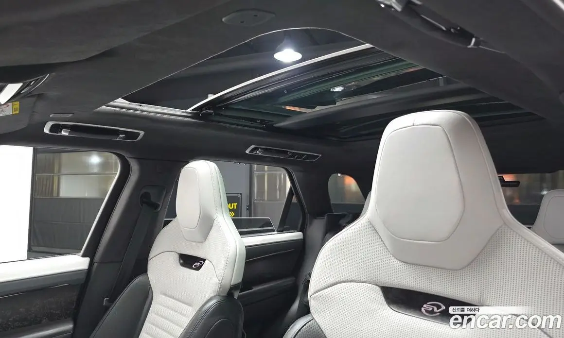 Land Rover Range Rover Sport 2025 4.4 автомат (гидро), фото 19