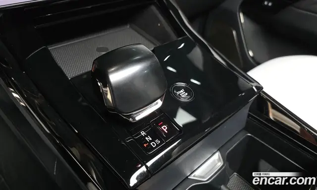 Land Rover Range Rover Sport 2025 4.4 автомат (гидро), миниатюра 9