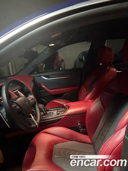 Maserati Levante 2019 3.0 автомат (гидро), миниатюра 5
