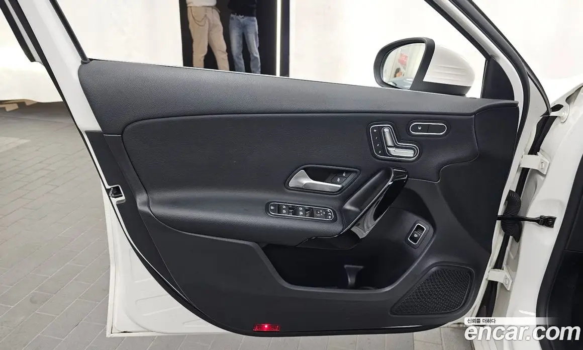 Mercedes-Benz A-Class 2020 2.0 автомат (гидро), фото 14
