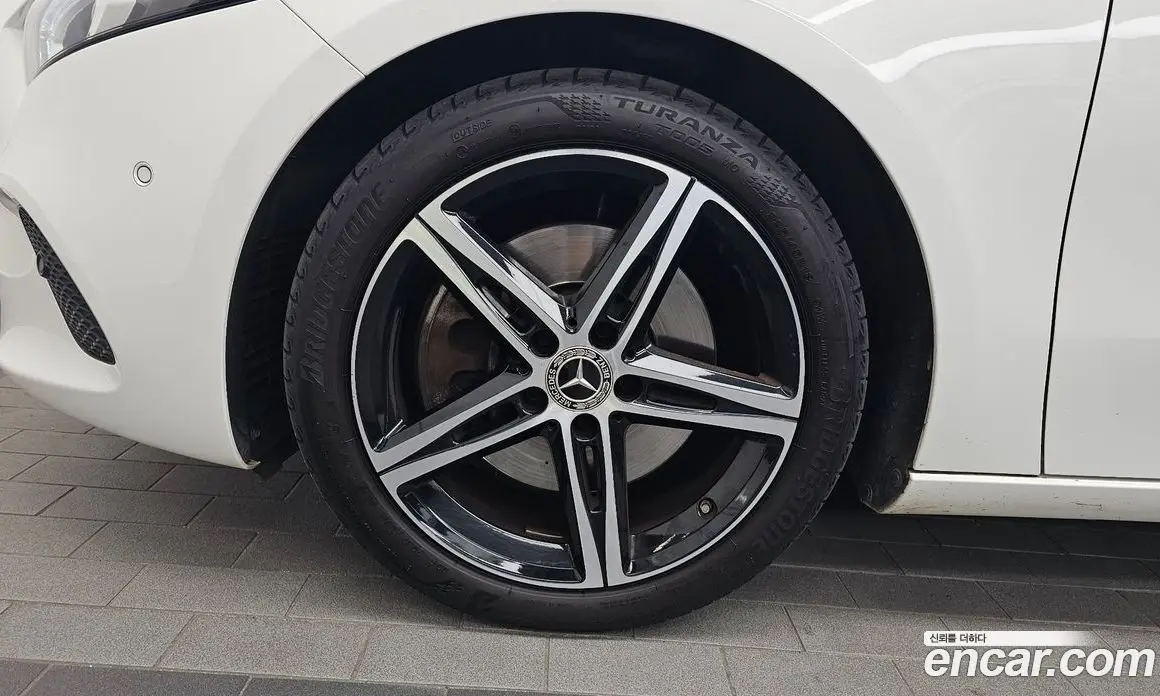 Mercedes-Benz A-Class 2020 2.0 автомат (гидро), фото 5