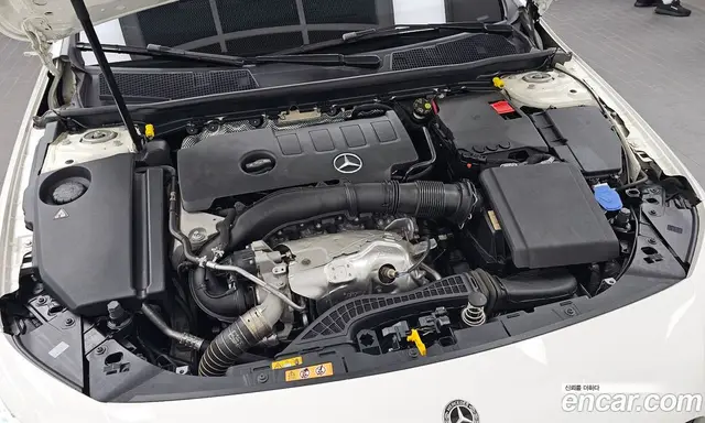 Mercedes-Benz A-Class 2020 2.0 автомат (гидро), миниатюра 6