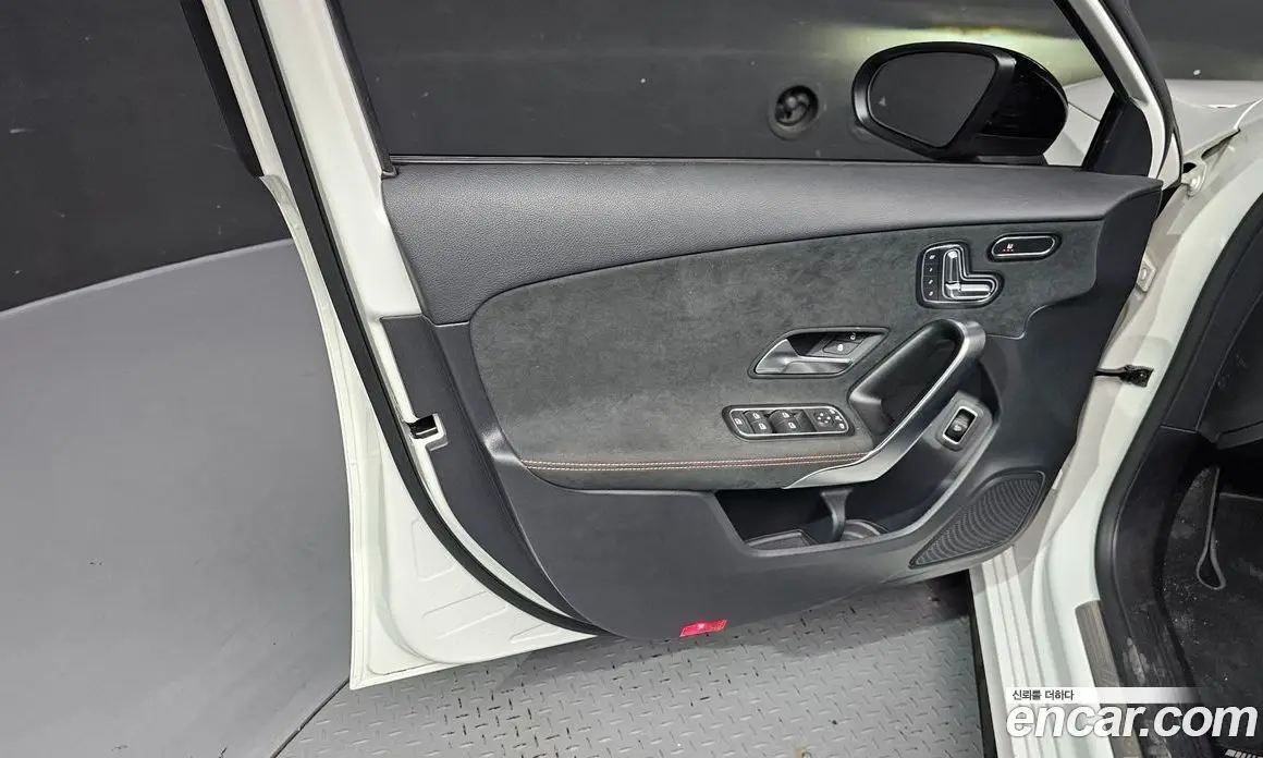 Mercedes-Benz A-Class 2022 2.0 автомат (гидро), фото 14 Mercedes-Benz A-Class 2022 2.0 автомат (гидро), фото 14