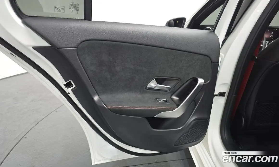 Mercedes-Benz A-Class 2024 2.0 автомат (гидро), фото 14 Mercedes-Benz A-Class 2024 2.0 автомат (гидро), фото 14