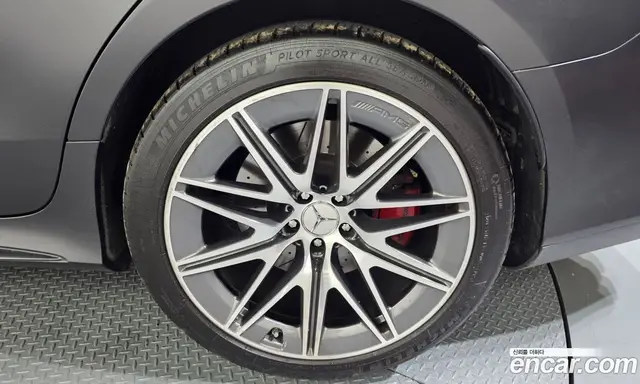 Mercedes-Benz AMG GT 2023 3.0 автомат (гидро), миниатюра 6