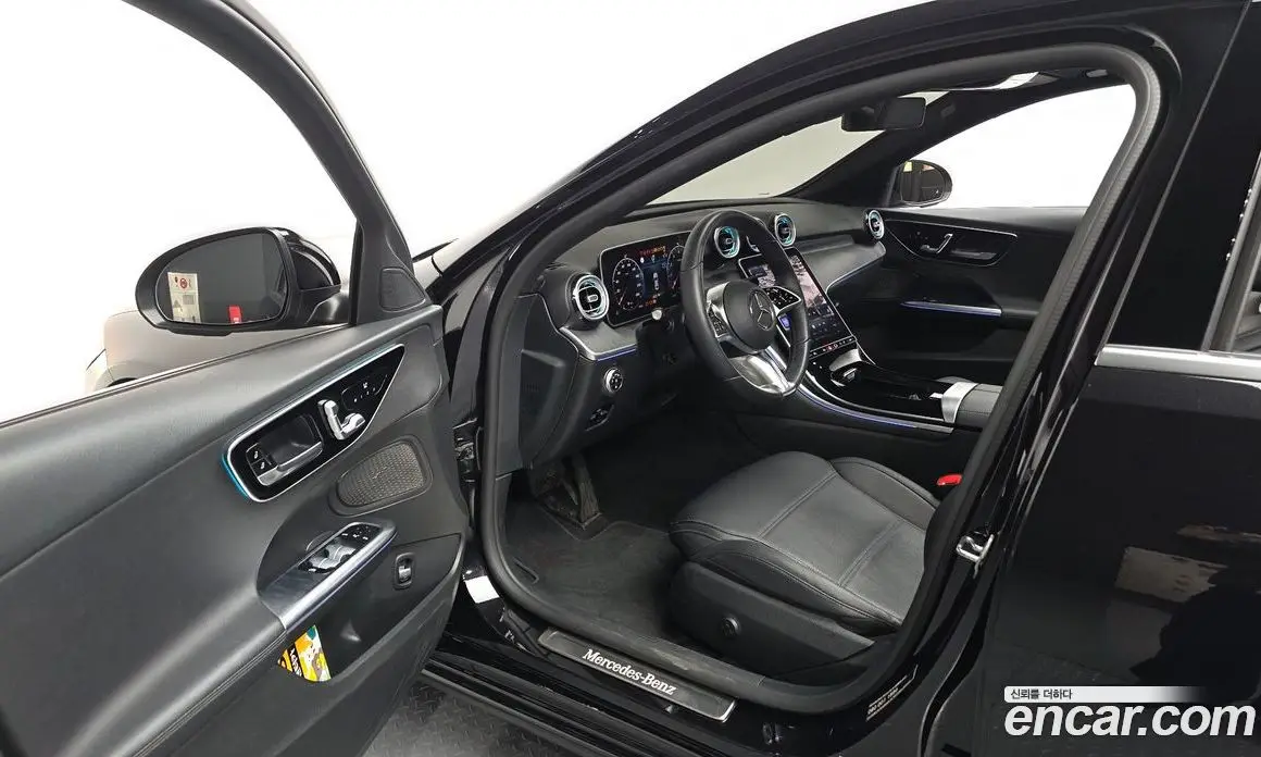 Mercedes-Benz C-Class 2023 2.0 автомат (гидро), фото 13