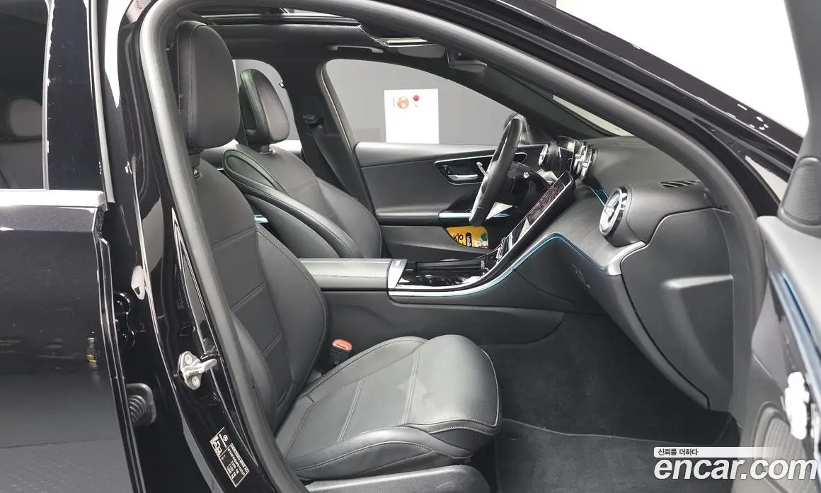 Mercedes-Benz C-Class 2023 2.0 автомат (гидро), фото 17