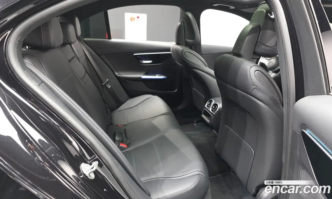 Mercedes-Benz C-Class 2023 2.0 автомат (гидро), фото 18