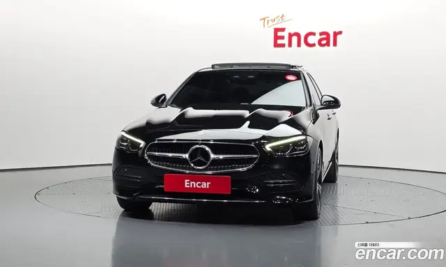 Mercedes-Benz C-Class 2023 2.0 автомат (гидро), миниатюра 3