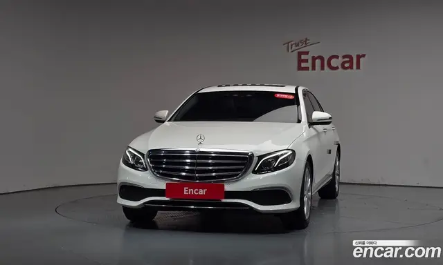 Mercedes-Benz E-Class 2017 1.9 автомат (гидро), миниатюра 2 Mercedes-Benz E-Class 2017 1.9 автомат (гидро), миниатюра 2