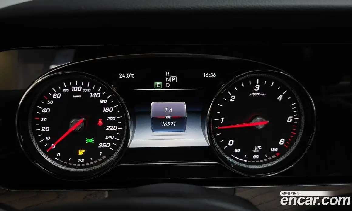 Mercedes-Benz E-Class 2017 1.9 автомат (гидро), фото 10 Mercedes-Benz E-Class 2017 1.9 автомат (гидро), фото 10