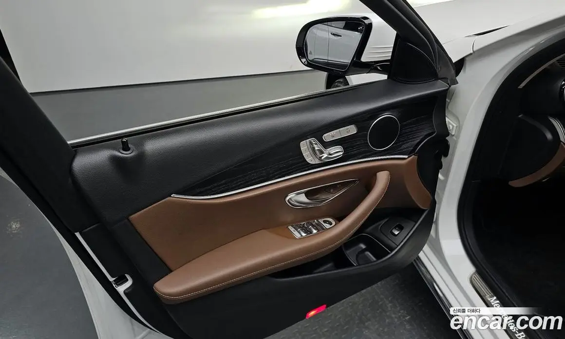 Mercedes-Benz E-Class 2019 1.9 автомат (гидро), фото 13 Mercedes-Benz E-Class 2019 1.9 автомат (гидро), фото 13