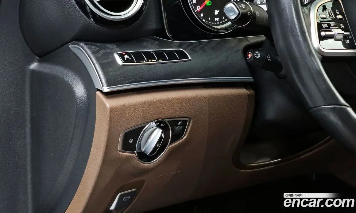 Mercedes-Benz E-Class 2019 1.9 автомат (гидро), фото 19 Mercedes-Benz E-Class 2019 1.9 автомат (гидро), фото 19