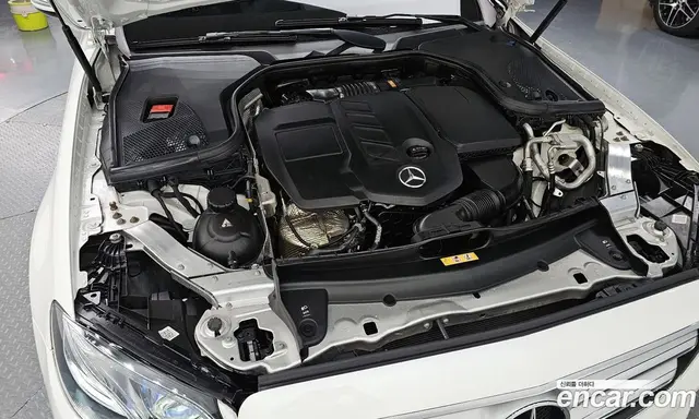 Mercedes-Benz E-Class 2019 1.9 автомат (гидро), миниатюра 5 Mercedes-Benz E-Class 2019 1.9 автомат (гидро), миниатюра 5