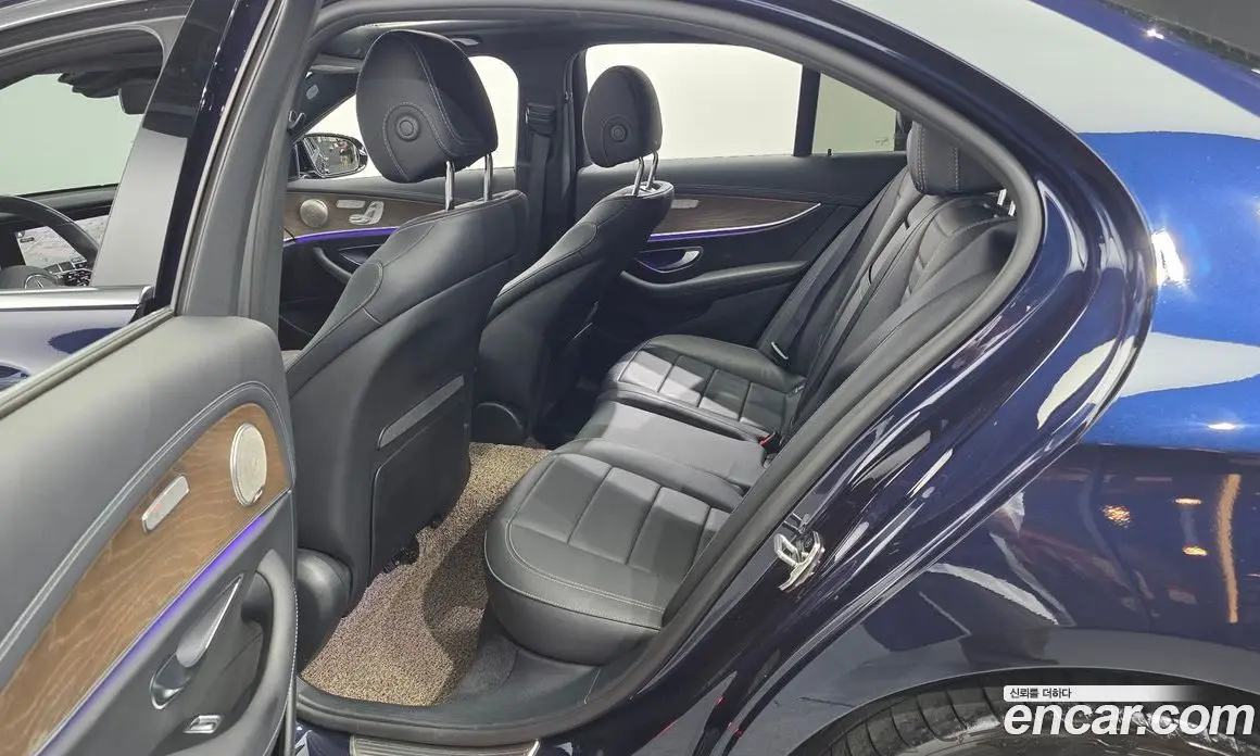 Mercedes-Benz E-Class 2021 2.0 автомат (гидро), фото 17