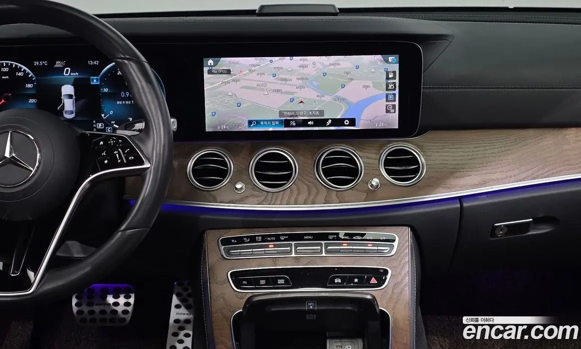 Mercedes-Benz E-Class 2021 2.0 автомат (гидро), фото 19