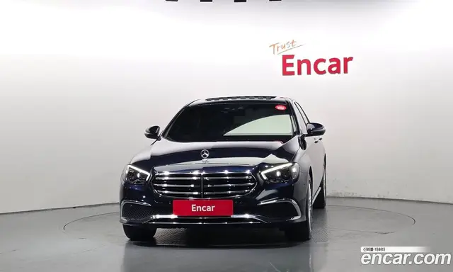 Mercedes-Benz E-Class 2021 2.0 автомат (гидро), миниатюра 3