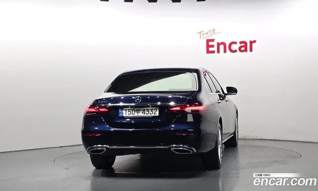 Mercedes-Benz E-Class 2021 2.0 автомат (гидро), миниатюра 4