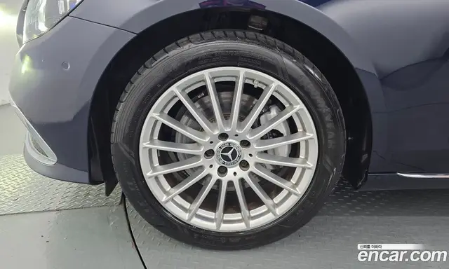 Mercedes-Benz E-Class 2021 2.0 автомат (гидро), миниатюра 5