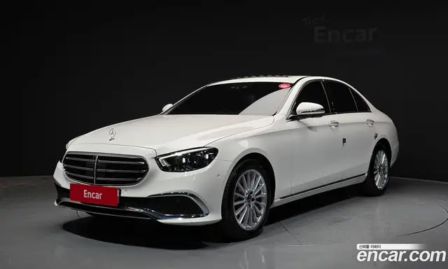 Mercedes-Benz E-Class, 2022, 28 246 км