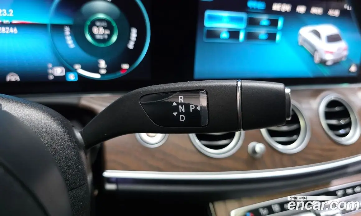 Mercedes-Benz E-Class 2022 2.0 автомат (гидро), фото 12