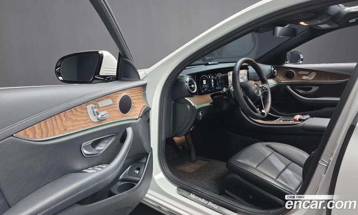 Mercedes-Benz E-Class 2022 2.0 автомат (гидро), фото 13