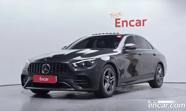 Mercedes-Benz E-Class, 2023, 60 276 км