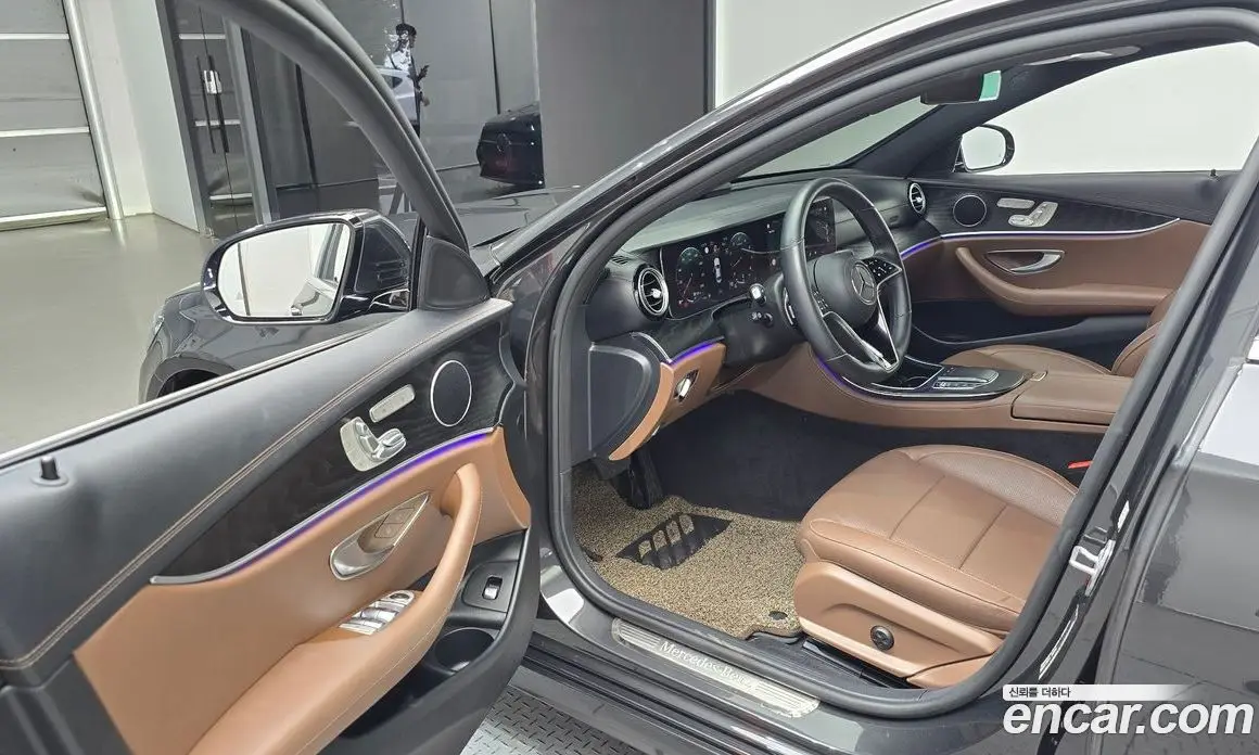 Mercedes-Benz E-Class 2023 2.0 автомат (гидро), фото 13 Mercedes-Benz E-Class 2023 2.0 автомат (гидро), фото 13