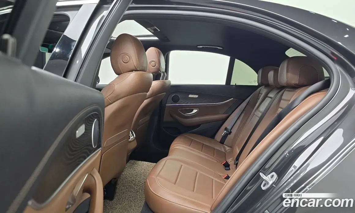 Mercedes-Benz E-Class 2023 2.0 автомат (гидро), фото 18 Mercedes-Benz E-Class 2023 2.0 автомат (гидро), фото 18