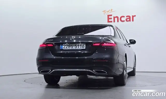 Mercedes-Benz E-Class 2023 2.0 автомат (гидро), миниатюра 4 Mercedes-Benz E-Class 2023 2.0 автомат (гидро), миниатюра 4