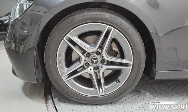 Mercedes-Benz E-Class 2023 2.0 автомат (гидро), миниатюра 5 Mercedes-Benz E-Class 2023 2.0 автомат (гидро), миниатюра 5