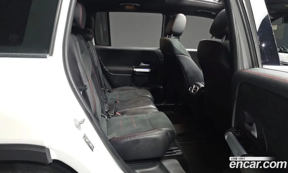 Mercedes-Benz GLB-Class 2022 2.0 автомат (гидро), фото 18 Mercedes-Benz GLB-Class 2022 2.0 автомат (гидро), фото 18
