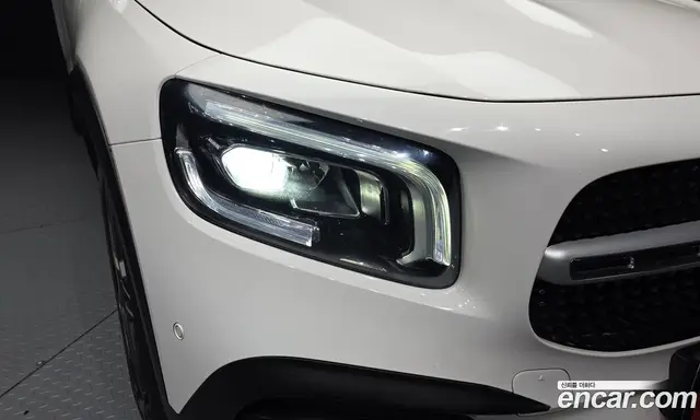 Mercedes-Benz GLB-Class 2022 2.0 автомат (гидро), миниатюра 8 Mercedes-Benz GLB-Class 2022 2.0 автомат (гидро), миниатюра 8