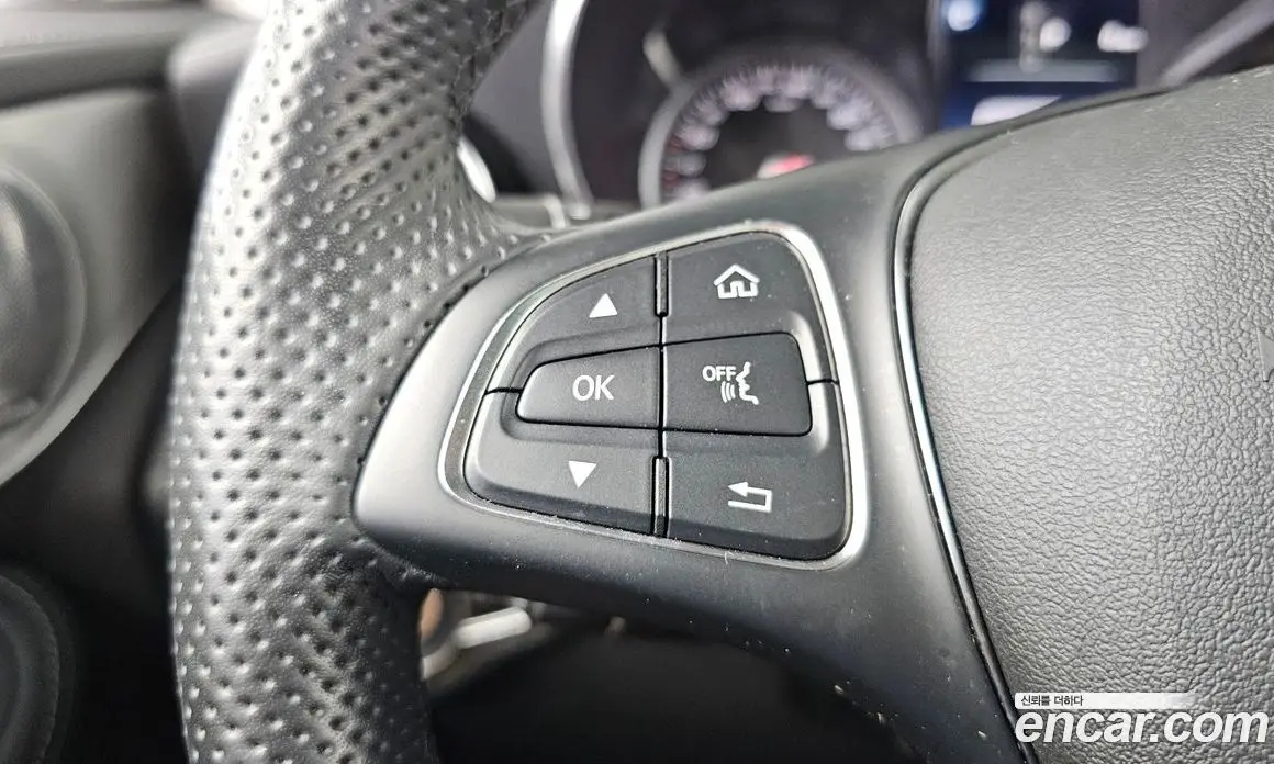 Mercedes-Benz GLC-Class 2019 2.0 автомат (гидро), фото 16