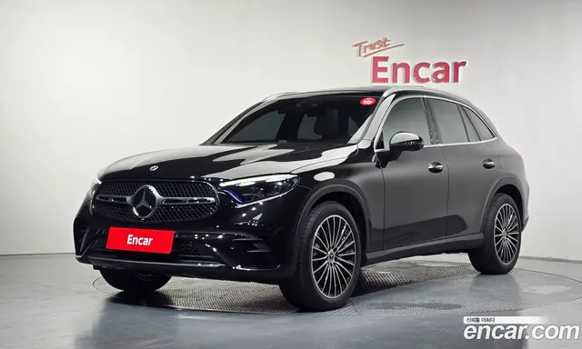 Mercedes-Benz GLC-Class, 2026, 214 км