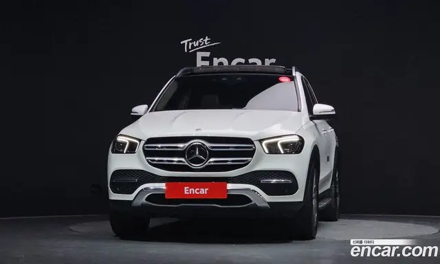 Mercedes-Benz GLE-Class 2022 2.0 автомат (гидро), миниатюра 3