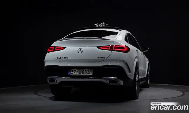 Mercedes-Benz GLE-Class 2023 2.9 автомат (гидро), миниатюра 4