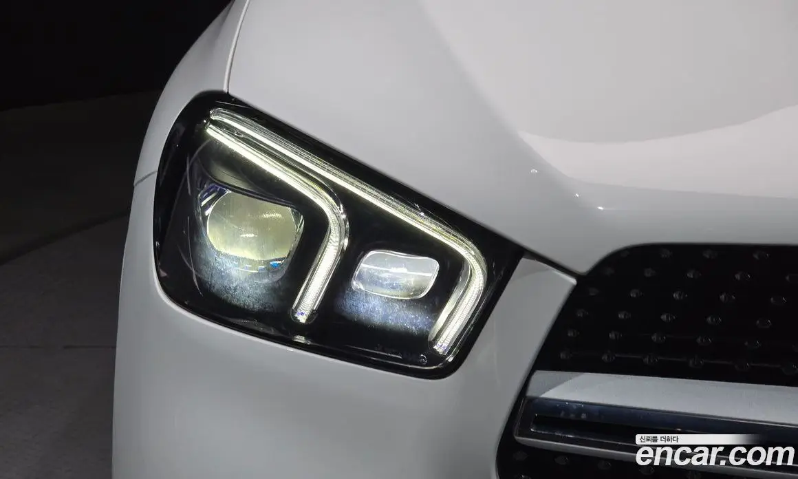 Mercedes-Benz GLE-Class 2023 2.9 автомат (гидро), фото 8
