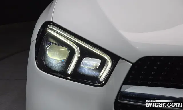 Mercedes-Benz GLE-Class 2023 2.9 автомат (гидро), миниатюра 8