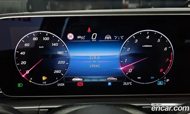Mercedes-Benz GLE-Class 2023 3.0 автомат (гидро), миниатюра 11